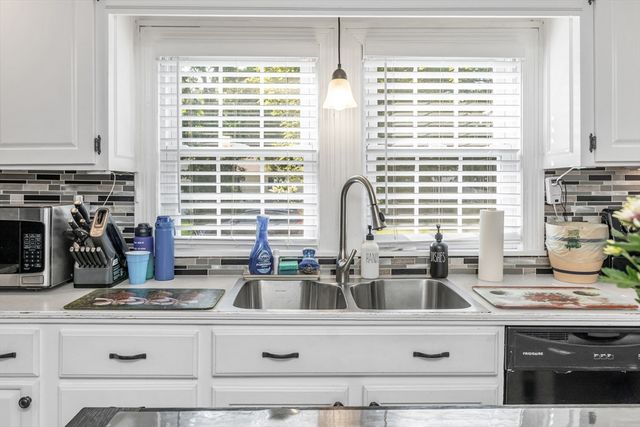 50 Chickering St, Lawrence, MA 01843