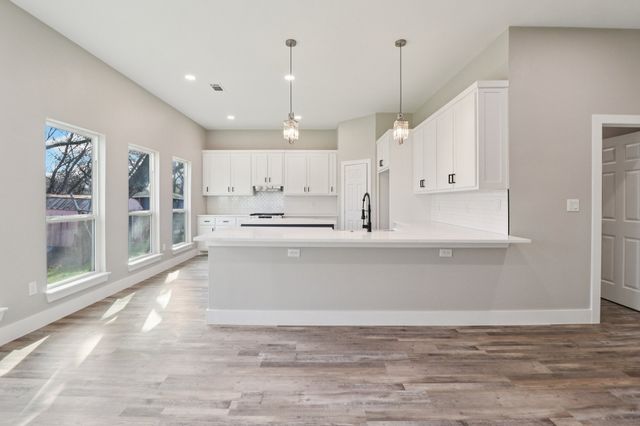 4180 Interurban Road, Lancaster, TX 75134