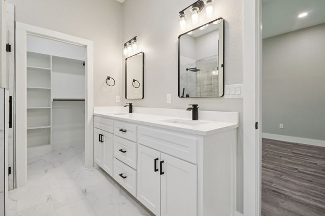 4180 Interurban Road, Lancaster, TX 75134