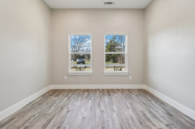 4180 Interurban Road, Lancaster, TX 75134