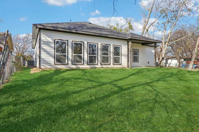 4180 Interurban Road, Lancaster, TX 75134