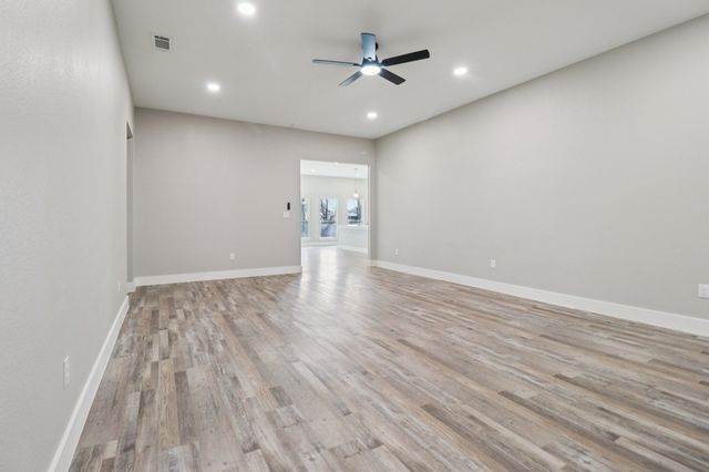 4180 Interurban Road, Lancaster, TX 75134