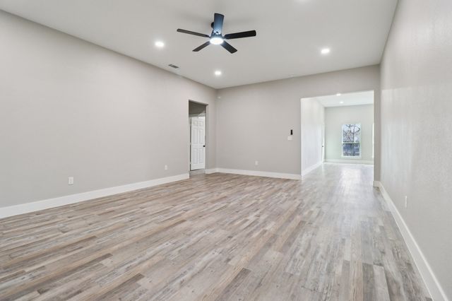 4180 Interurban Road, Lancaster, TX 75134