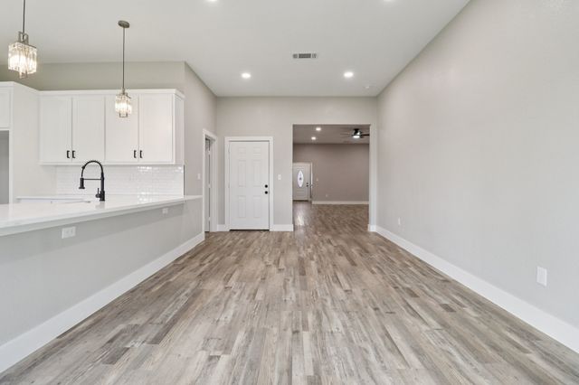 4180 Interurban Road, Lancaster, TX 75134