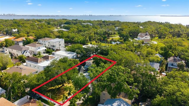 2607 W WYOMING AVENUE, Tampa, FL 33611