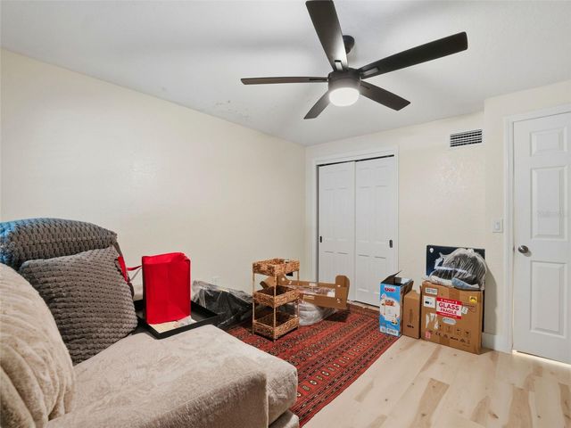 2607 W WYOMING AVENUE, Tampa, FL 33611
