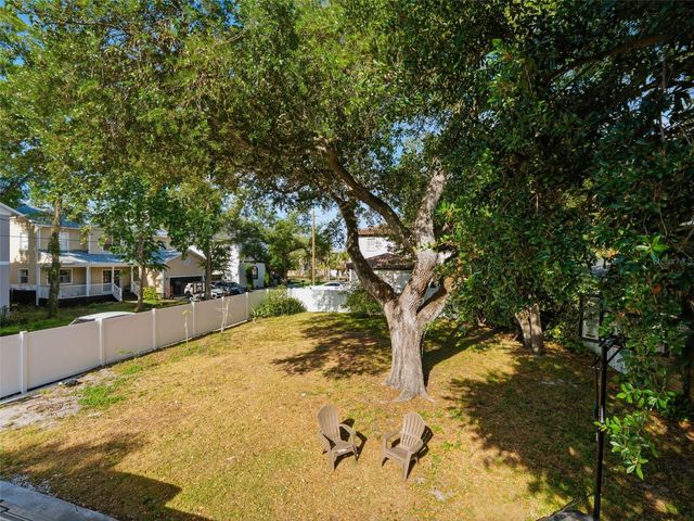 2607 W WYOMING AVENUE, Tampa, FL 33611