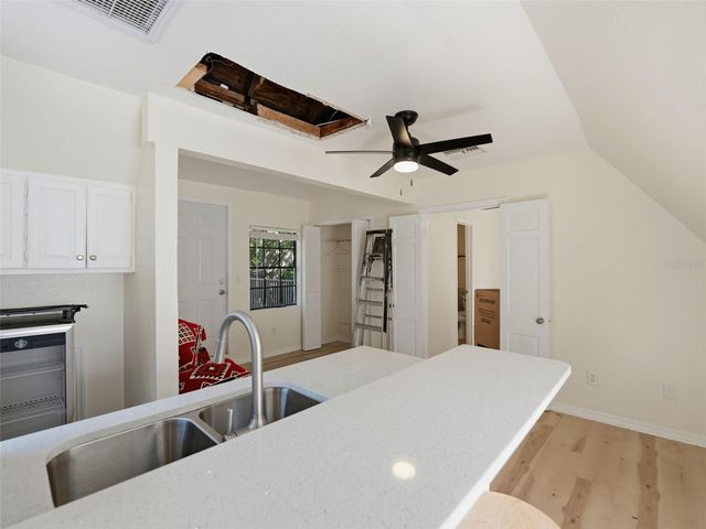 2607 W WYOMING AVENUE, Tampa, FL 33611