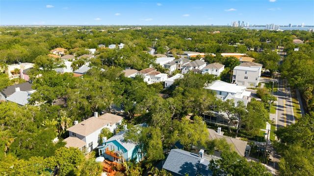 2607 W WYOMING AVENUE, Tampa, FL 33611