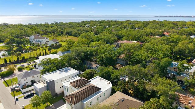 2607 W WYOMING AVENUE, Tampa, FL 33611