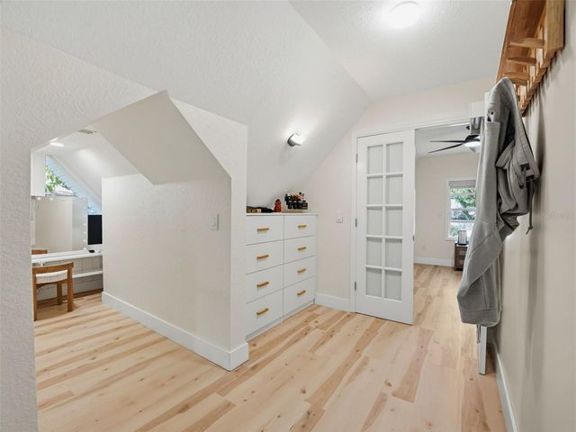 2607 W WYOMING AVENUE, Tampa, FL 33611