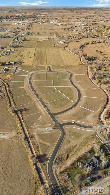 Image 5 of property listing at L7 B3 400 N, Rigby, ID 83442
