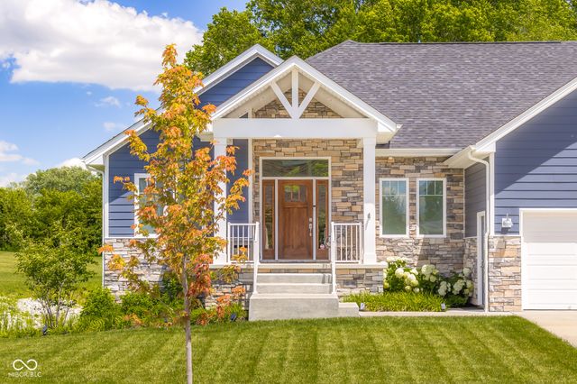 87 Westbrook Court, Columbus, IN 47201