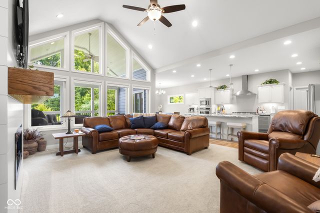 87 Westbrook Court, Columbus, IN 47201