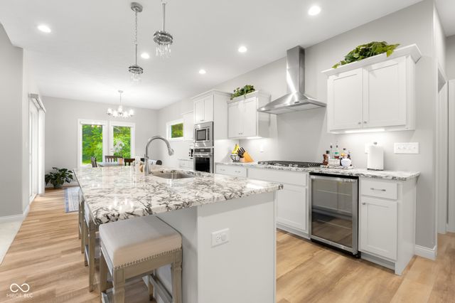 87 Westbrook Court, Columbus, IN 47201
