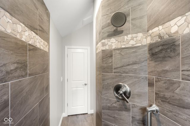 87 Westbrook Court, Columbus, IN 47201