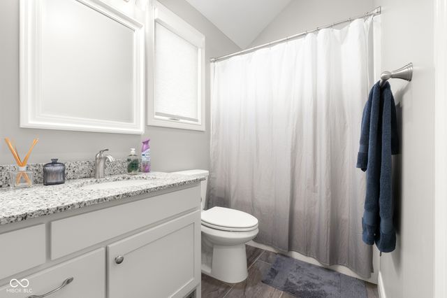 87 Westbrook Court, Columbus, IN 47201