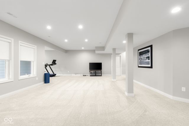 87 Westbrook Court, Columbus, IN 47201