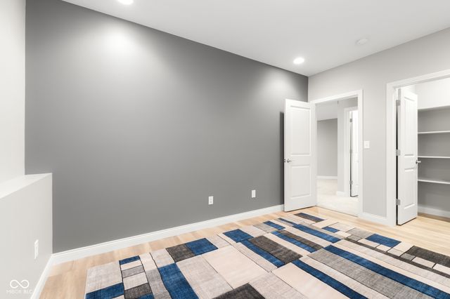 87 Westbrook Court, Columbus, IN 47201
