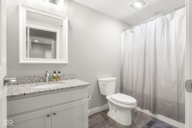 87 Westbrook Court, Columbus, IN 47201