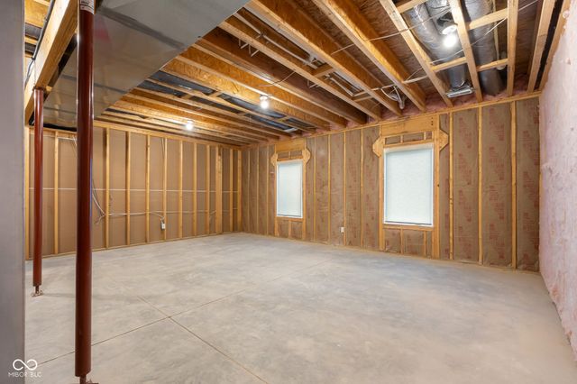 87 Westbrook Court, Columbus, IN 47201