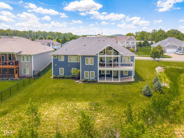 87 Westbrook Court, Columbus, IN 47201