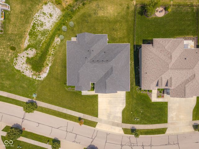 87 Westbrook Court, Columbus, IN 47201