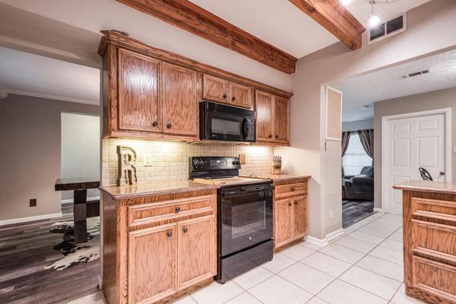 4821 Lawrence Road, Baytown, TX 77523