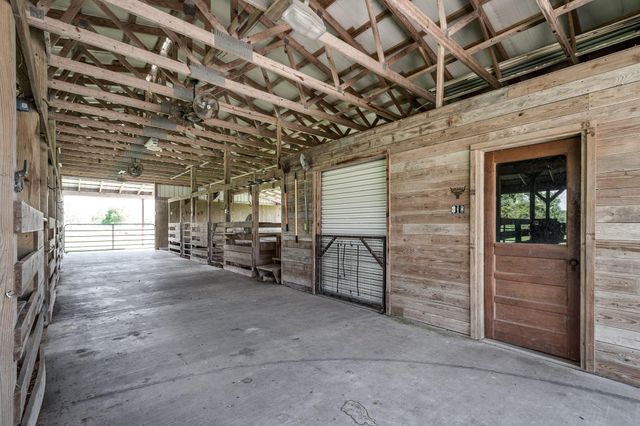 4821 Lawrence Road, Baytown, TX 77523