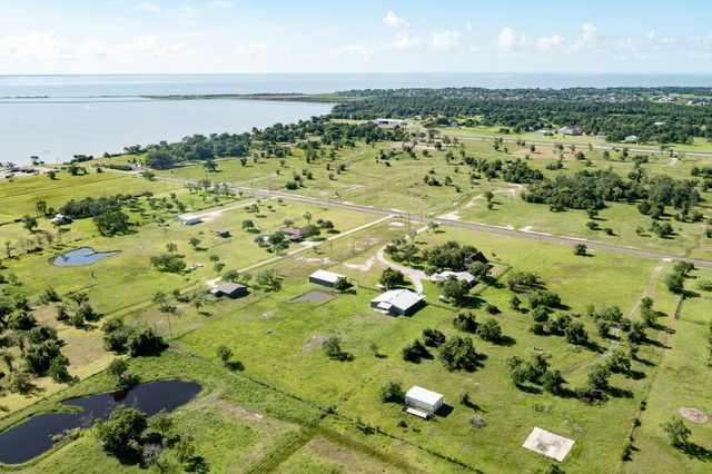 4821 Lawrence Road, Baytown, TX 77523