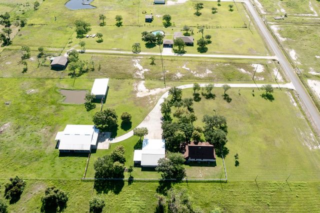 4821 Lawrence Road, Baytown, TX 77523