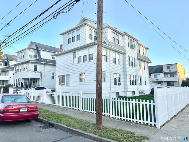 67 Tremont Avenue, Bridgeport, CT 06606