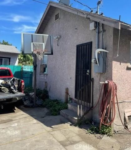 207 E 94th, Los Angeles, CA 90003