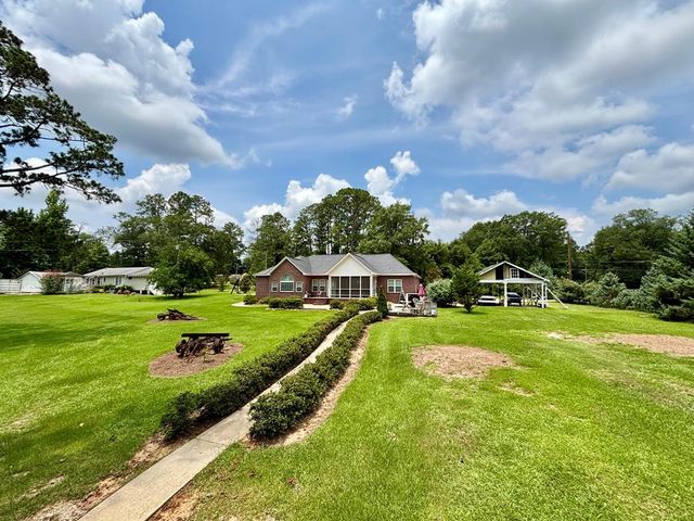1086 Hwy 570 E., Mccomb, MS 39648
