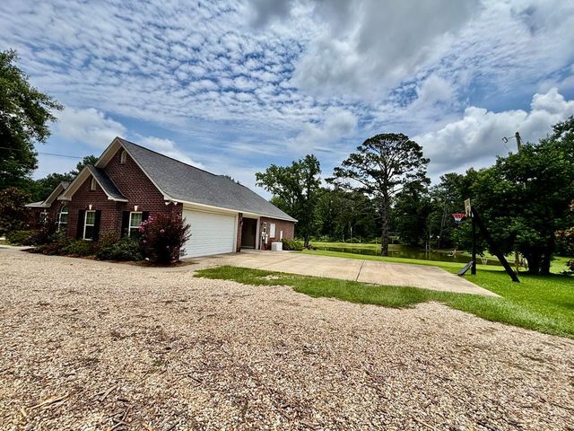 1086 Hwy 570 E., Mccomb, MS 39648