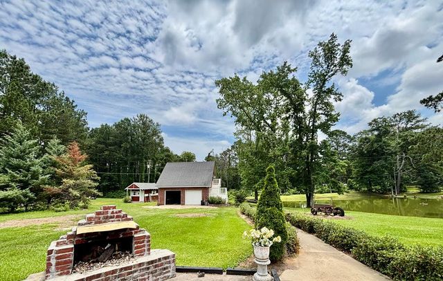 1086 Hwy 570 E., Mccomb, MS 39648