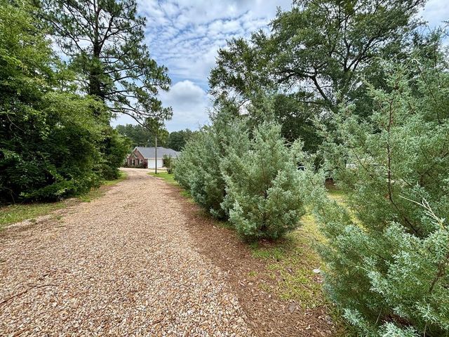1086 Hwy 570 E., Mccomb, MS 39648