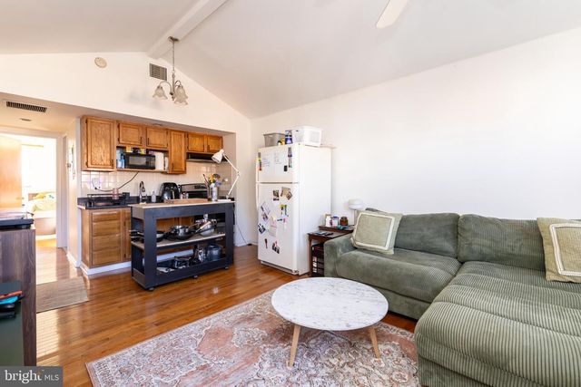 910 MOUNTAIN ST, Philadelphia, PA 19148