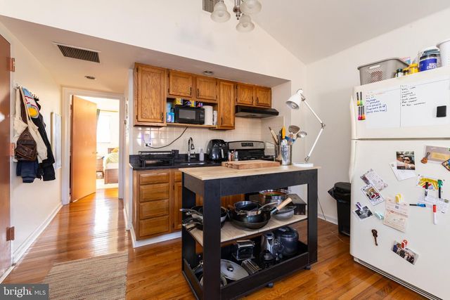 910 MOUNTAIN ST, Philadelphia, PA 19148