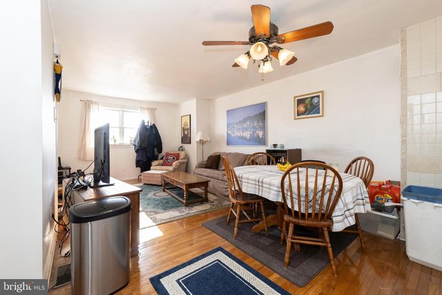 910 MOUNTAIN ST, Philadelphia, PA 19148