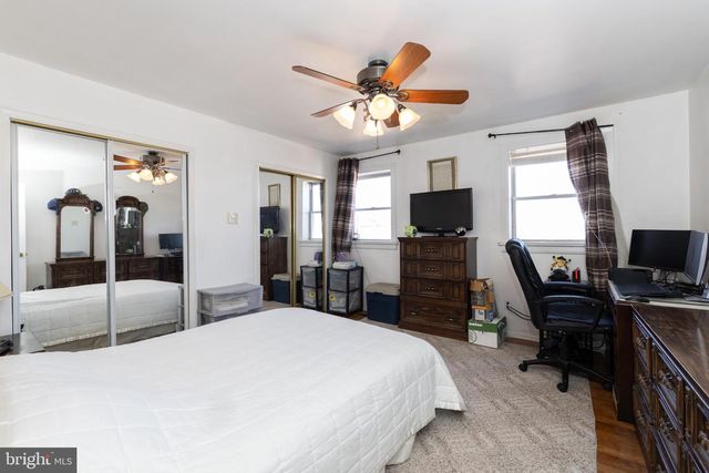 910 MOUNTAIN ST, Philadelphia, PA 19148