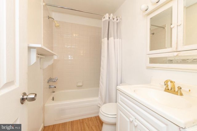 910 MOUNTAIN ST, Philadelphia, PA 19148