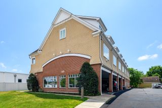 360 Westport Avenue 10, Norwalk, CT 06851
