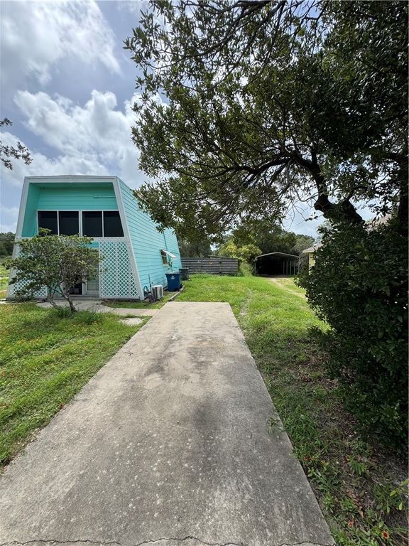 602 Tanglewood, Ingleside, TX 78362 — photo 2