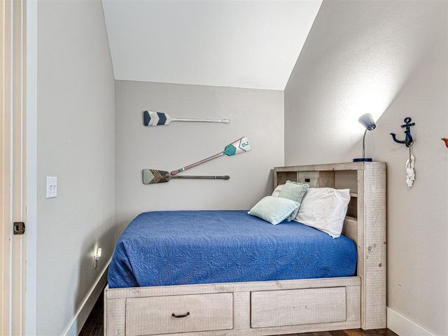 48 Park Street, Carlton Landing, OK 74432