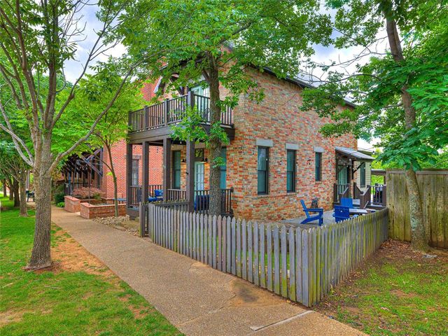 48 Park Street, Carlton Landing, OK 74432