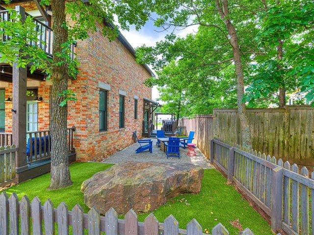 48 Park Street, Carlton Landing, OK 74432