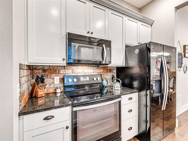 48 Park Street, Carlton Landing, OK 74432