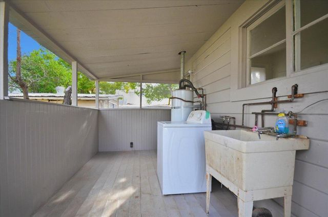 106 Boston Aly, Sutter Creek, CA 95685