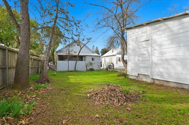 106 Boston Aly, Sutter Creek, CA 95685